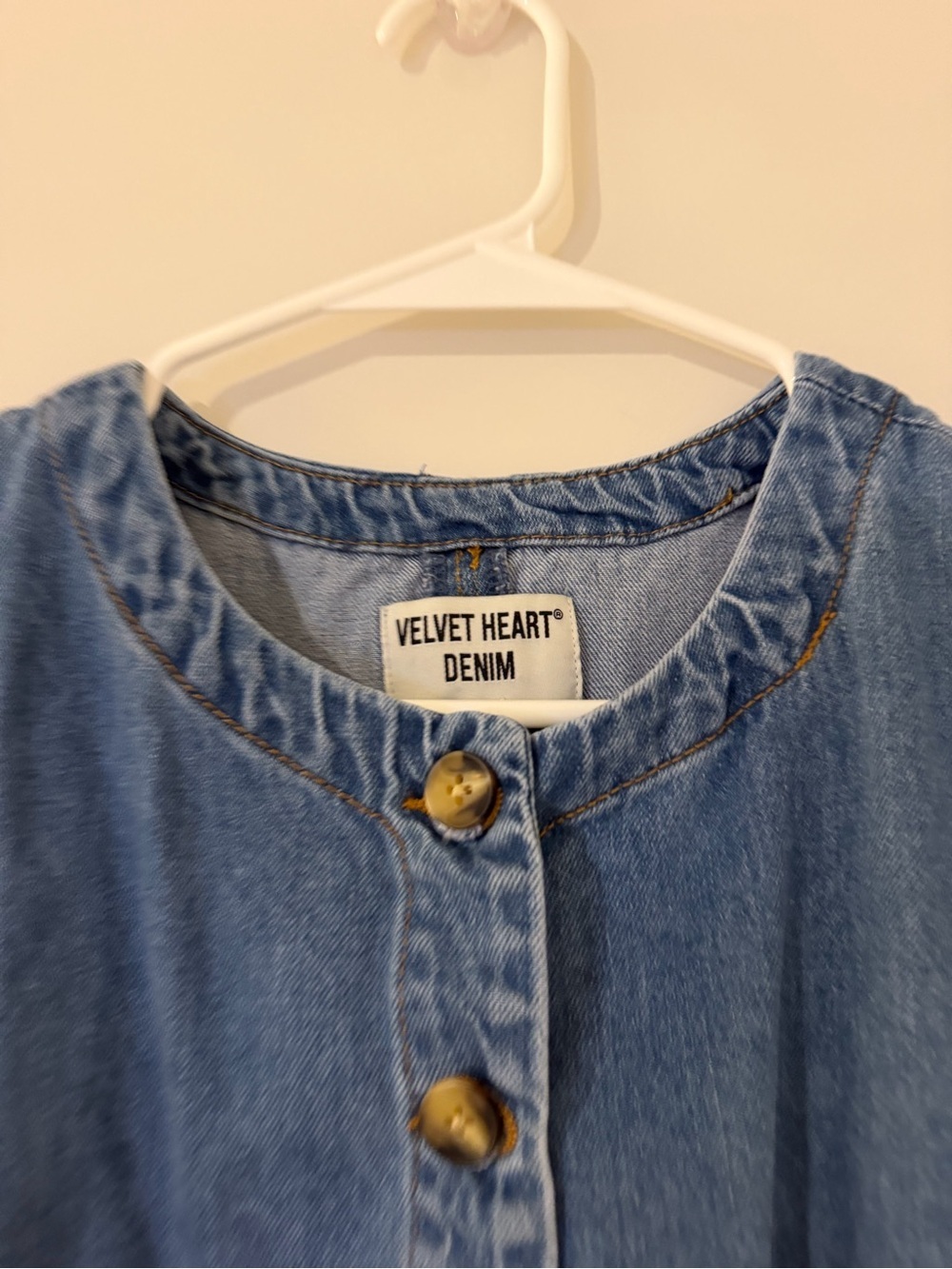 Velvet Heart Denim Medium Wash Button Front Denim Vest Women’s Large - Picture 2 of 6